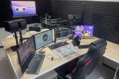 Photos-studio-TOP-80-radio-1