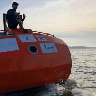 Un homme traverse l’Atlantique… dans un tonneau !
