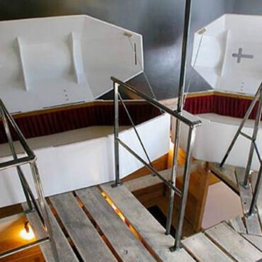 Un hôtel propose une nuit… dans un cercueil !