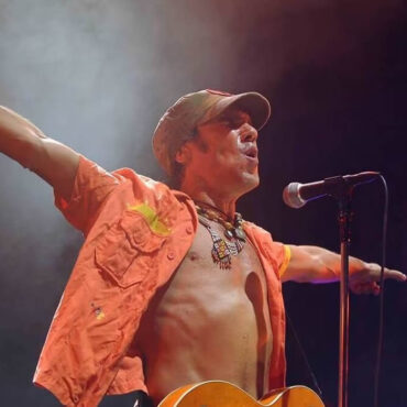 Manu Chao donnera un concert dans un lieu insolite en Bretagne