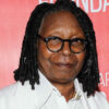 Un couple rencontre Whoopi Goldberg par hasard en Sicile