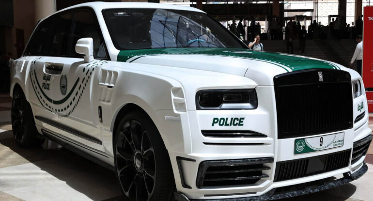 La police de Dubaï ajoute une Rolls-Royce Cullinan Mansory à sa flotte