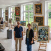 À Montreuil-l’Argillé, deux collectionneurs transforment leur maison en galerie d’art estivale