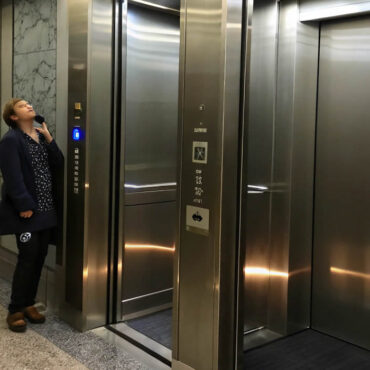 Un ascenseur joue… des musiques selon l’humeur des passagers