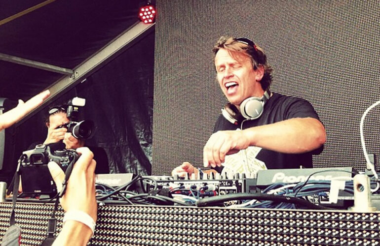 CHICANE